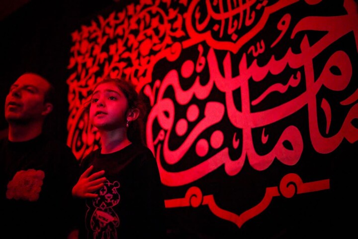 تصاویر |عزاداری شب چهارم محرم امامزاده شاه‌میرحمزه اصفهان