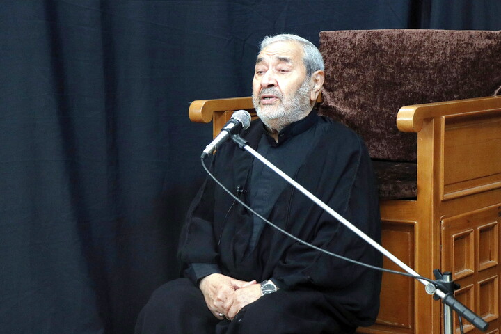 تصاویر/ مراسم عزاداری روز چهارم محرم در دفتر آیت الله العظمی نوری همدانی
