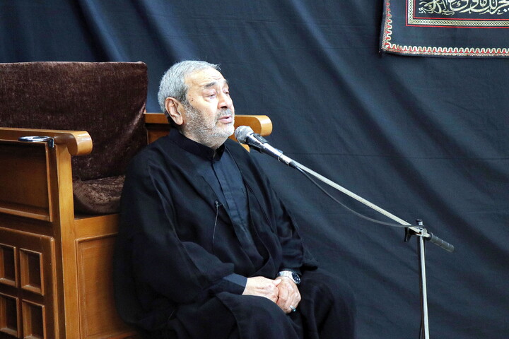 تصاویر/ مراسم عزاداری روز چهارم محرم در دفتر آیت الله العظمی نوری همدانی
