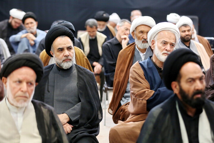 تصاویر/ مراسم عزاداری روز چهارم محرم در دفتر آیت الله العظمی نوری همدانی