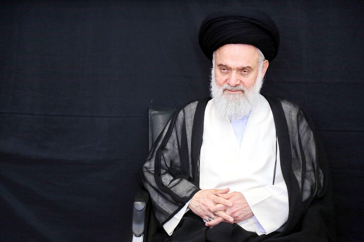 تصاویر/ مراسم عزاداری روز چهارم محرم در دفتر آیت الله العظمی نوری همدانی