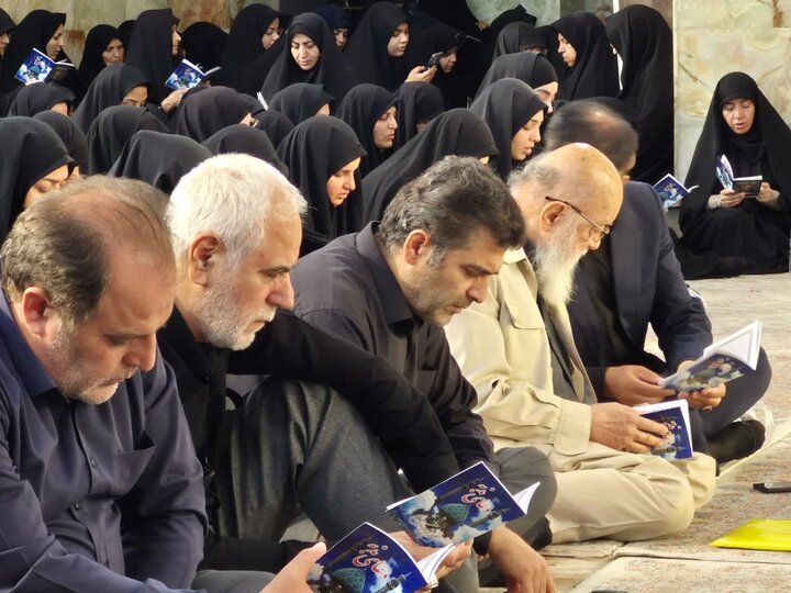 تصاویر/مراسم پرفیض دعای ندبه در امامزاده اسحاق ساوه