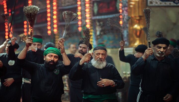 آغاز حرکت دسته های عزاداری در بین الحرمین کربلا با آغاز ماه محرم