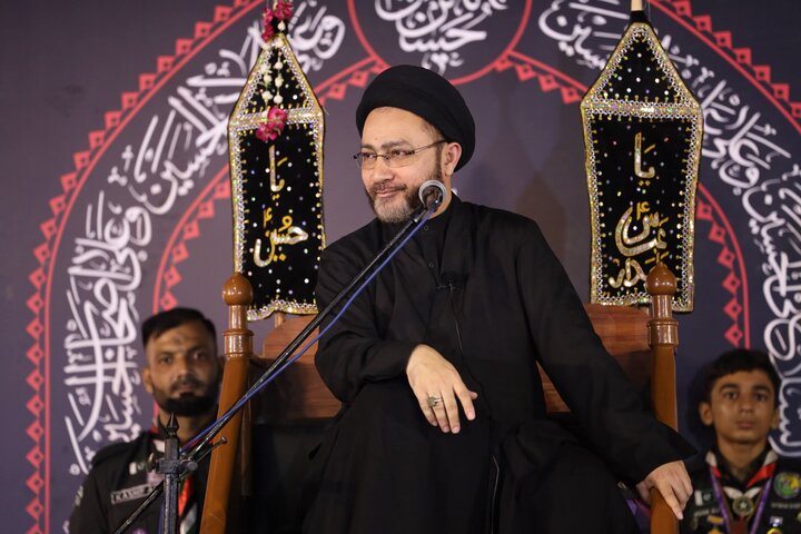 تصاویر/ نشتر پارک کراچی میں دوسری مرکزی عشرۂ مجالس، ذکرِ امام حسینؑ سے فضا سوگوار