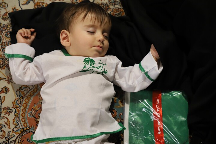 مراسم شیرخوارگان حسینی