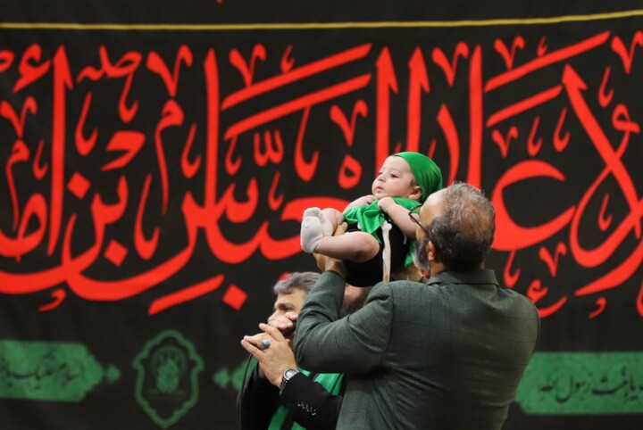 مراسم شیرخوارگان حسینی