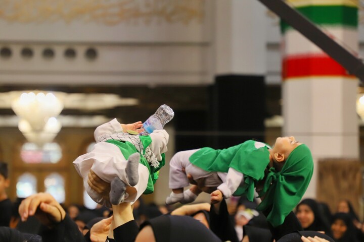 مراسم شیرخوارگان حسینی