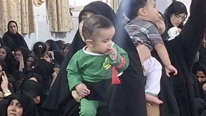 تصلویر/ همایش شیرخوارگان حسینی در امامزاده هادی (ع) فین کاشان