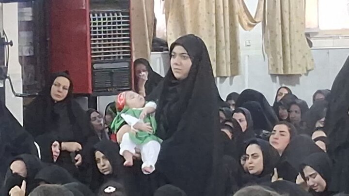 تصلویر/ همایش شیرخوارگان حسینی در امامزاده هادی (ع) فین کاشان