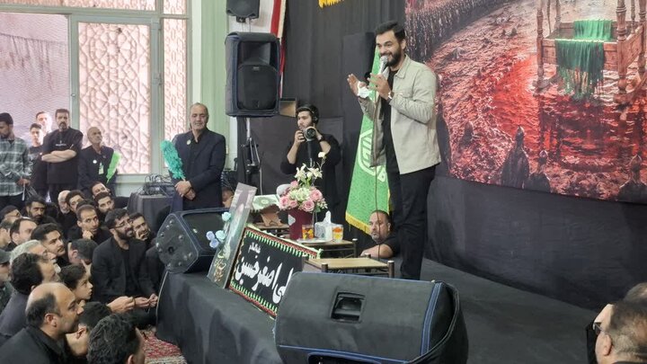 تصلویر/ همایش شیرخوارگان حسینی در امامزاده هادی (ع) فین کاشان