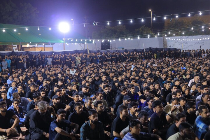 تصاویر/ مسجد و امام بارگاہ المحسن کراچی میں دوسری مجلسِ عزاء، عشقِ اہلِ بیتؑ سے سرشار عزاداروں کی بھرپور شرکت
