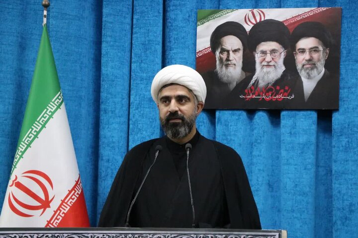 تصاویر/ اقامه نماز جمعه در شهرستان دهلران