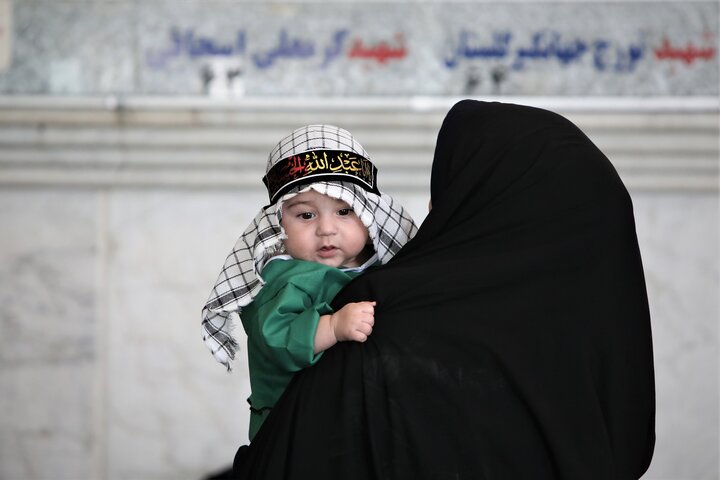 تصاویر/ همایش بزرگ شیرخوارگان حسینی(ع)در امامزادگان ابراهیم و محمد(ع)قم
