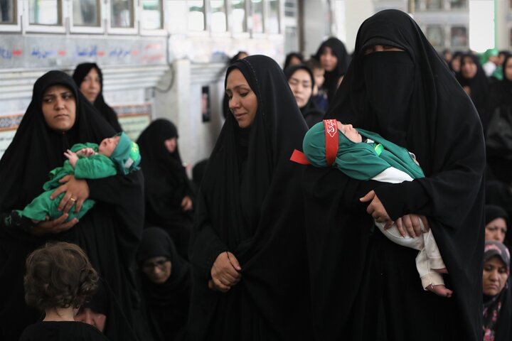 تصاویر/ همایش بزرگ شیرخوارگان حسینی(ع)در امامزادگان ابراهیم و محمد(ع)قم