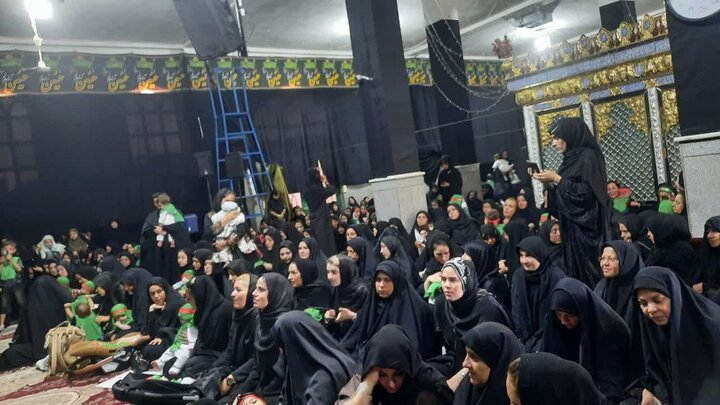 تصاویر/ همایش بزرگ شیرخوارگان حسینی در ورامین/نمایش عشق و دلدادگی بانوان و نوزادان ورامینی