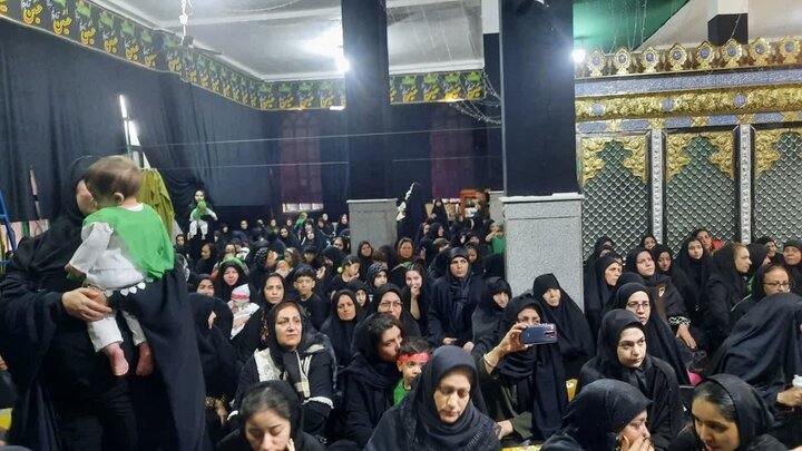 تصاویر/ همایش بزرگ شیرخوارگان حسینی در ورامین/نمایش عشق و دلدادگی بانوان و نوزادان ورامینی