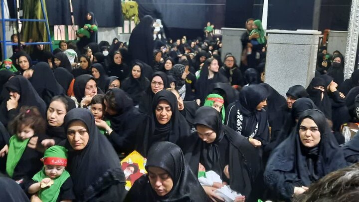 تصاویر/ همایش بزرگ شیرخوارگان حسینی در ورامین/نمایش عشق و دلدادگی بانوان و نوزادان ورامینی