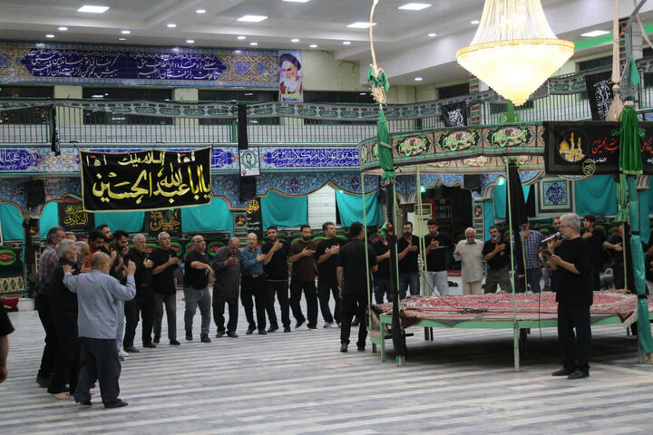 تصاویر/ مجلس عزاداری اباعبدالله الحسین(ع) اهالی شریف و دیندار روستای زرین آباد