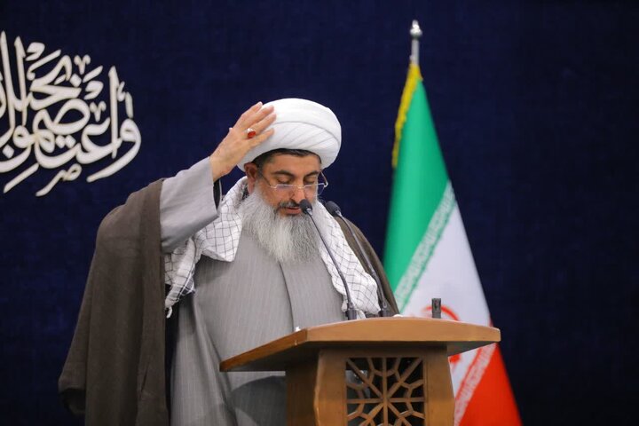 تصاویر/ نماز عبادی سیاسی جمعه در ساوجبلاغ