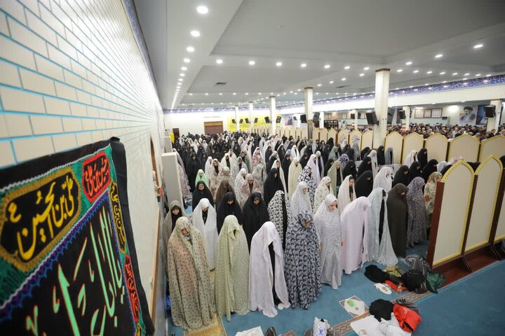 تصاویر/ نماز عبادی سیاسی جمعه در ساوجبلاغ