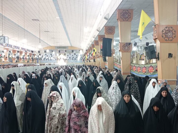 تصاویر/ اقامه نماز دشمن شکن و عبادی سیاسی جمعه در پاکدشت