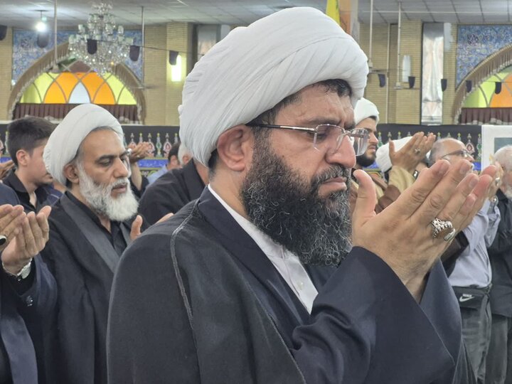 تصاویر/ اقامه نماز دشمن شکن و عبادی سیاسی جمعه در پاکدشت
