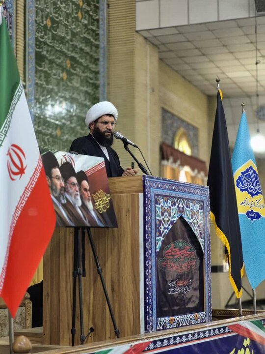 تصاویر/ اقامه نماز دشمن شکن و عبادی سیاسی جمعه در پاکدشت