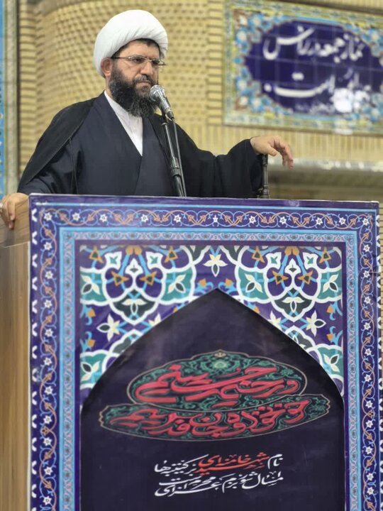 تصاویر/ اقامه نماز دشمن شکن و عبادی سیاسی جمعه در پاکدشت