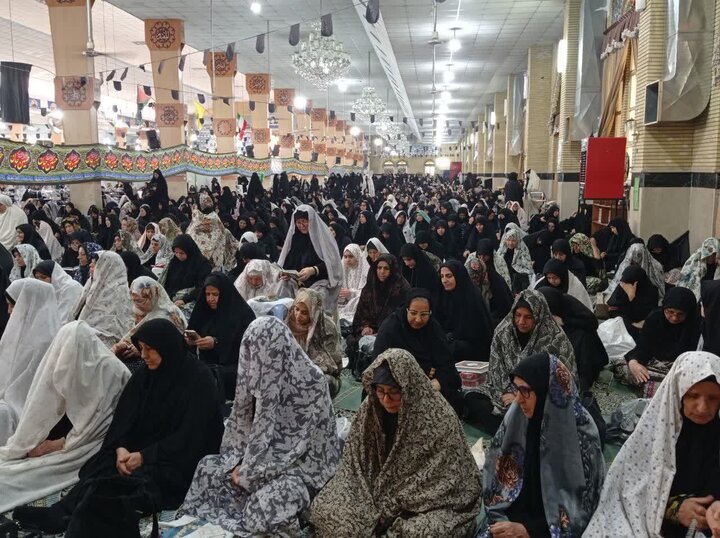 تصاویر/ اقامه نماز دشمن شکن و عبادی سیاسی جمعه در پاکدشت