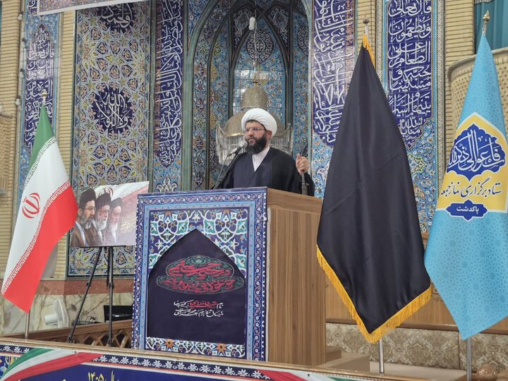 تصاویر/ اقامه نماز دشمن شکن و عبادی سیاسی جمعه در پاکدشت