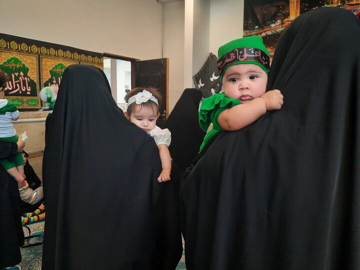 شیرخوارگان