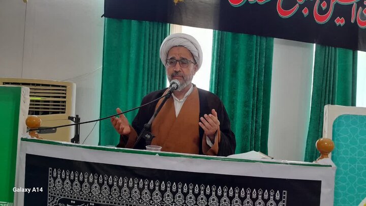 تصاویر/ برگزاری میز خدمت دستگاه قضا در مصلای مرزن آباد