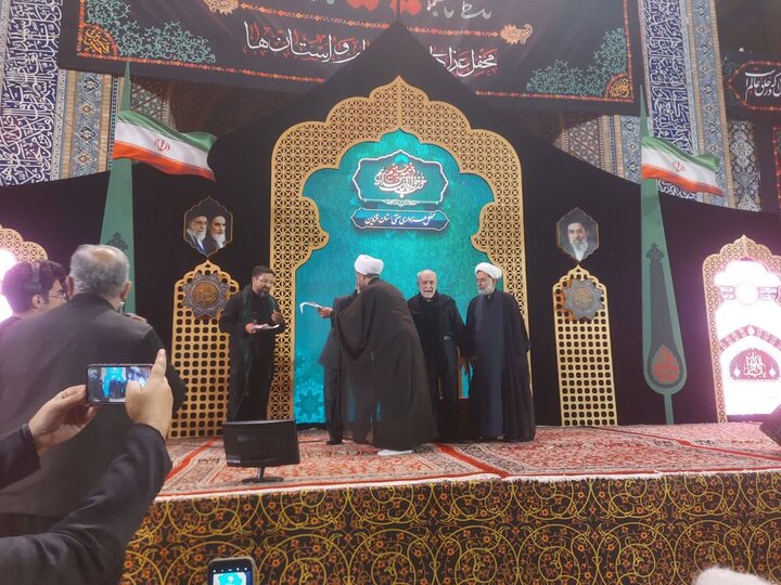 تصاویر / تجلیل از پیر غلامان قزوین توسط امام جمعه شهر اقبالیه قزوین