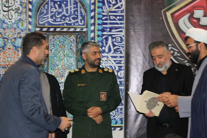 تصاویر/ تجلیل از برگزیدگان قرآنی در شهرستان آمل