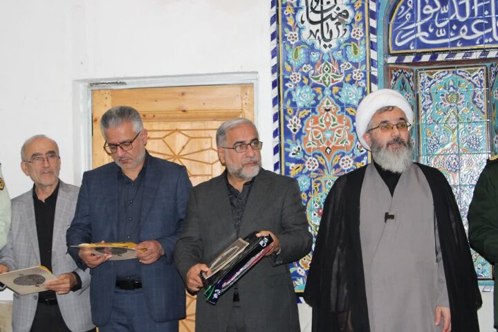 تصاویر/ تجلیل از برگزیدگان قرآنی در شهرستان آمل