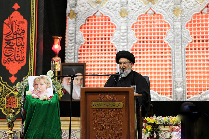 Grande partecipazione al raduno dei lattanti in memoria di Ali Asghar presso il Santuario della Santa Ma‘suma