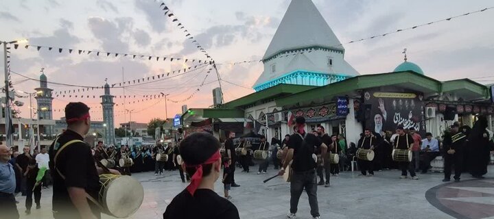 تصاویر/ استقبال از دمام زنان شهرستان بابل در بقعه متبرکه امامزاده ابراهیم (ع) آمل