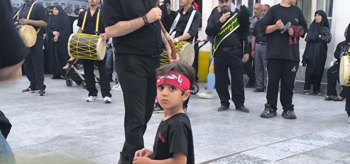 تصاویر/ استقبال از دمام زنان شهرستان بابل در بقعه متبرکه امامزاده ابراهیم (ع) آمل