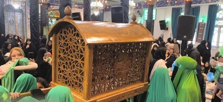 تصاویر/  همایش شیرخوارگان حسینی در بقعه متبرکه امامزاده ابراهیم (ع) آمل