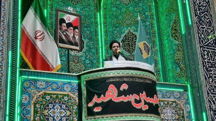 تصاویر/اقامه نماز عبادی سیاسی جمعه در خمین