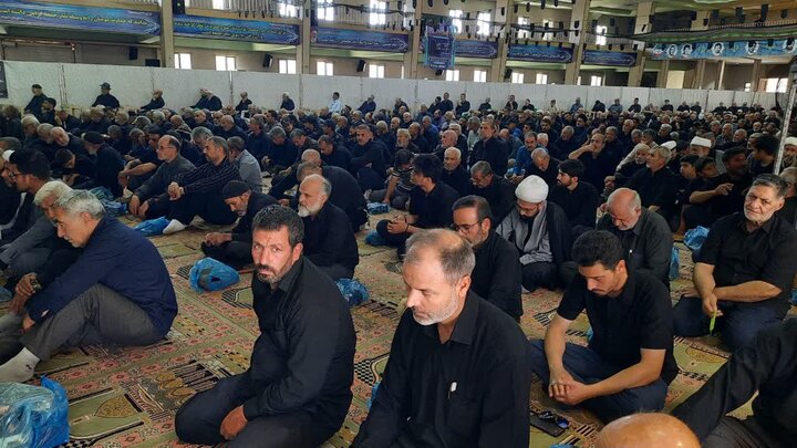 تصاویر/اقامه نماز عبادی سیاسی جمعه در خمین