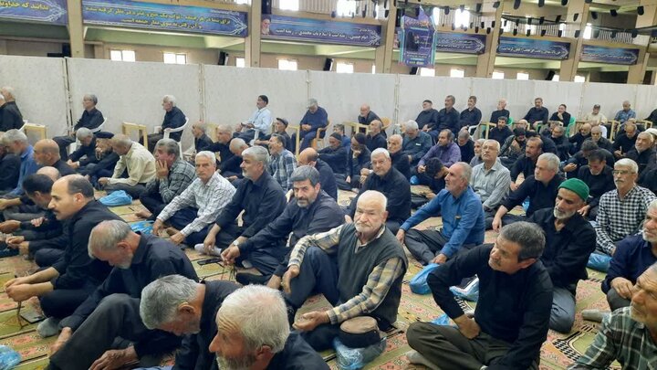 تصاویر/اقامه نماز عبادی سیاسی جمعه در خمین