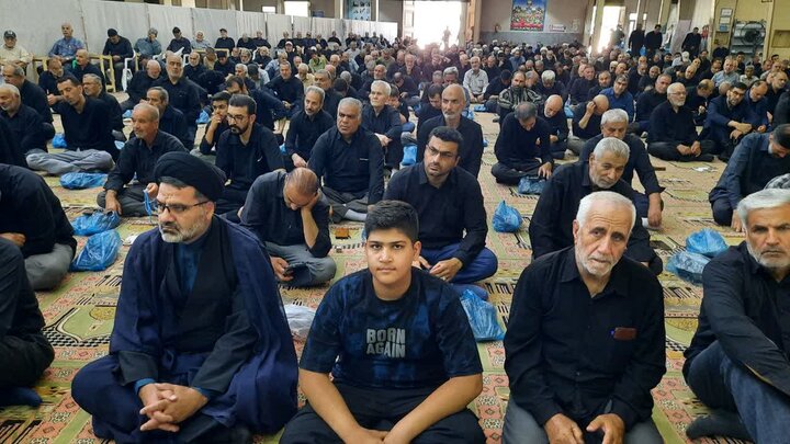 تصاویر/اقامه نماز عبادی سیاسی جمعه در خمین