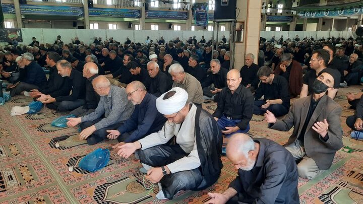 تصاویر/اقامه نماز عبادی سیاسی جمعه در خمین