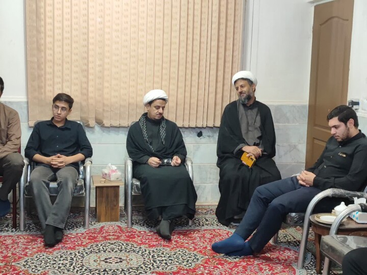تصاویر/ دیدار مسئول بسیج طلاب استان کرمان با طلاب شهرستان زرند