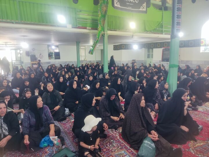 تصاویر/مراسم شیرخوارگان حسینی در شازند