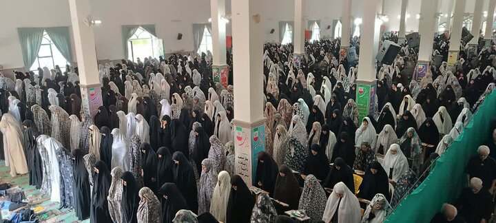 تصاویر/اقامه نماز عبادی سیاسی جمعه در ساوه