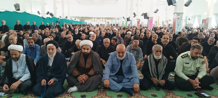 تصاویر/اقامه نماز عبادی سیاسی جمعه در ساوه