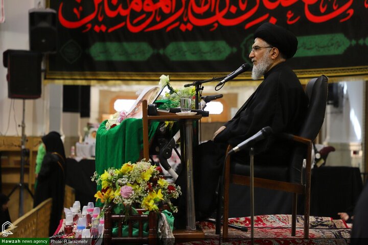 مرقد السيدة فاطمة المعصومة (عليها السلام) يشهد إقامة مراسم اليوم العالمي للطفل الرضيع