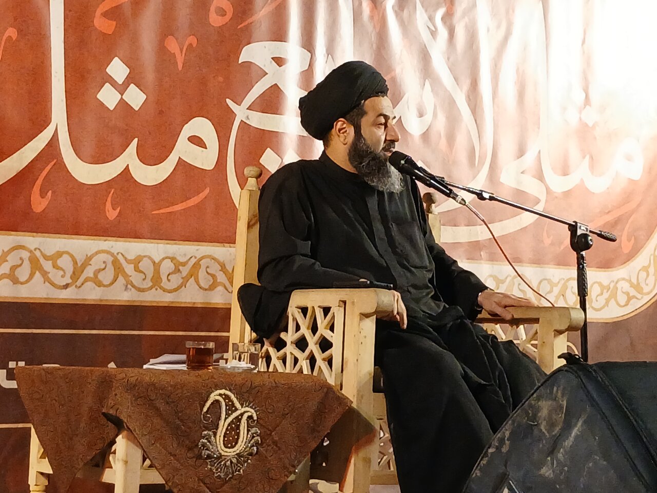 مراسم دهه اول محرم با محوریت روضه، حماسه و معرفت در میدان شهدای مشهد